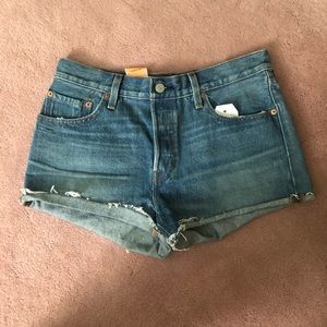 NWT Levis’s 501 Original Fit Jean Short